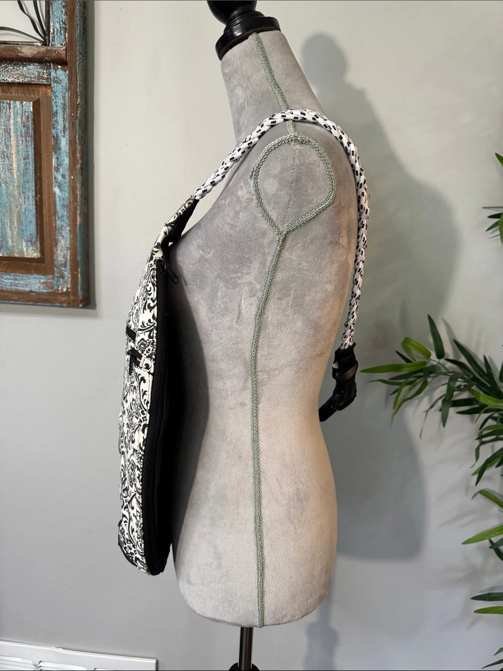 Slope Black & White Damask large Crossbody Sling Bag
